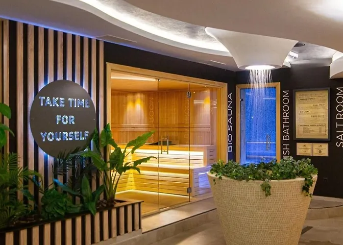 Zvezda Lux Titova Apartament